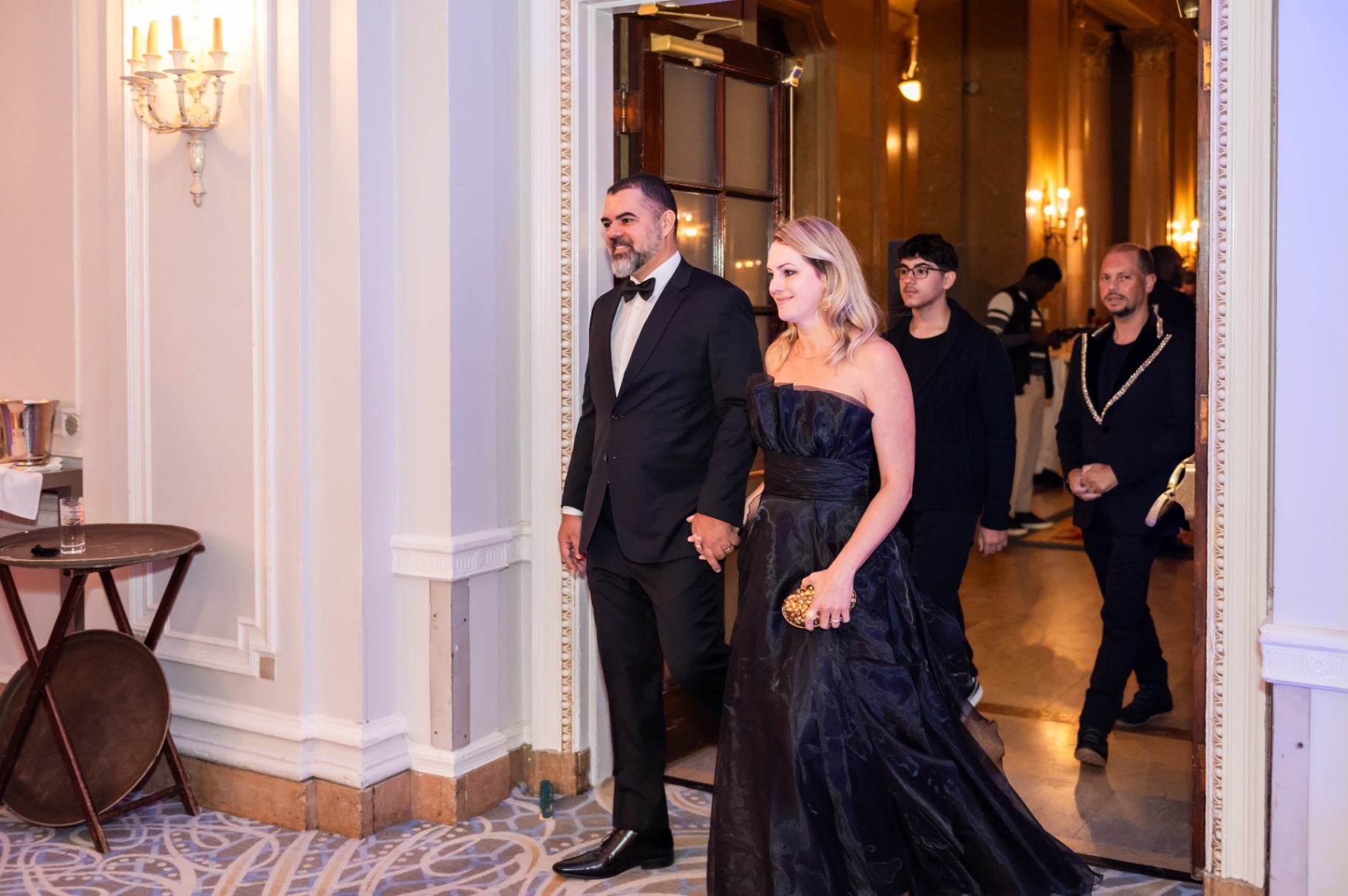 Couple entering the gala reception at the Fairmont Château Laurier